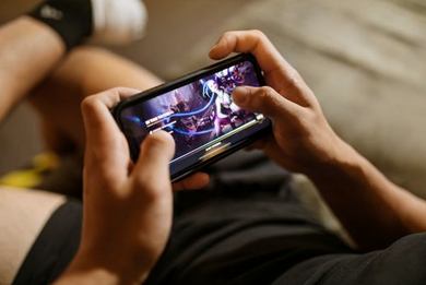 game bài di động QH88